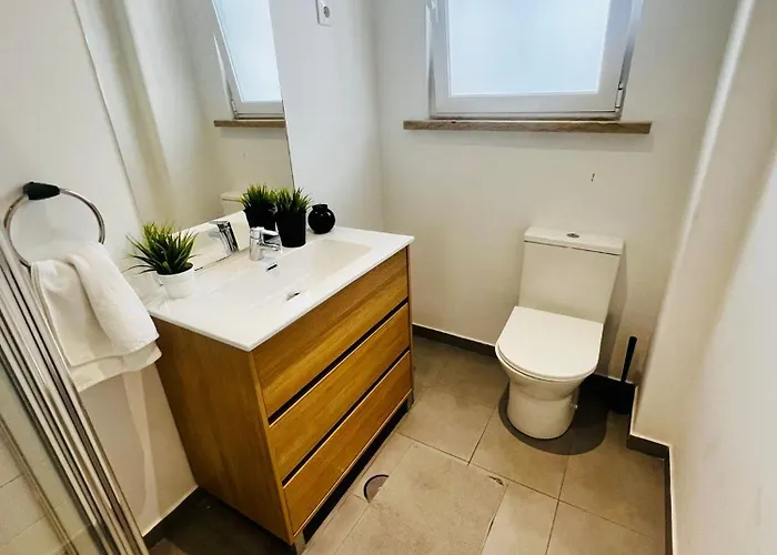 The Crespo House - No 5f - Two-bedroom 리스본