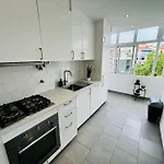 شقة The Crespo House - No 5f - Two-bedroom *
