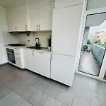 The Crespo House - No 5f - Two-bedroom Lisboa