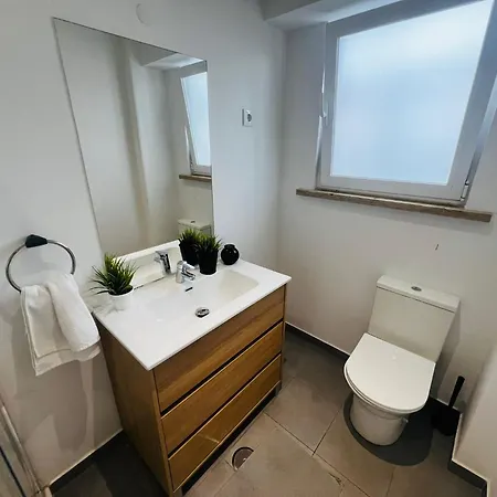 The Crespo House - No 5f - Two-bedroom Appartamento Lisbona